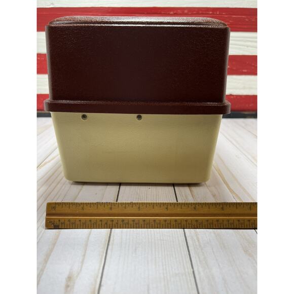 Loaded VINTAGE Plano Tackle Box 4200 2 Tier Fold Out Tray, Salt Water Fishing - Picture 9 of 10